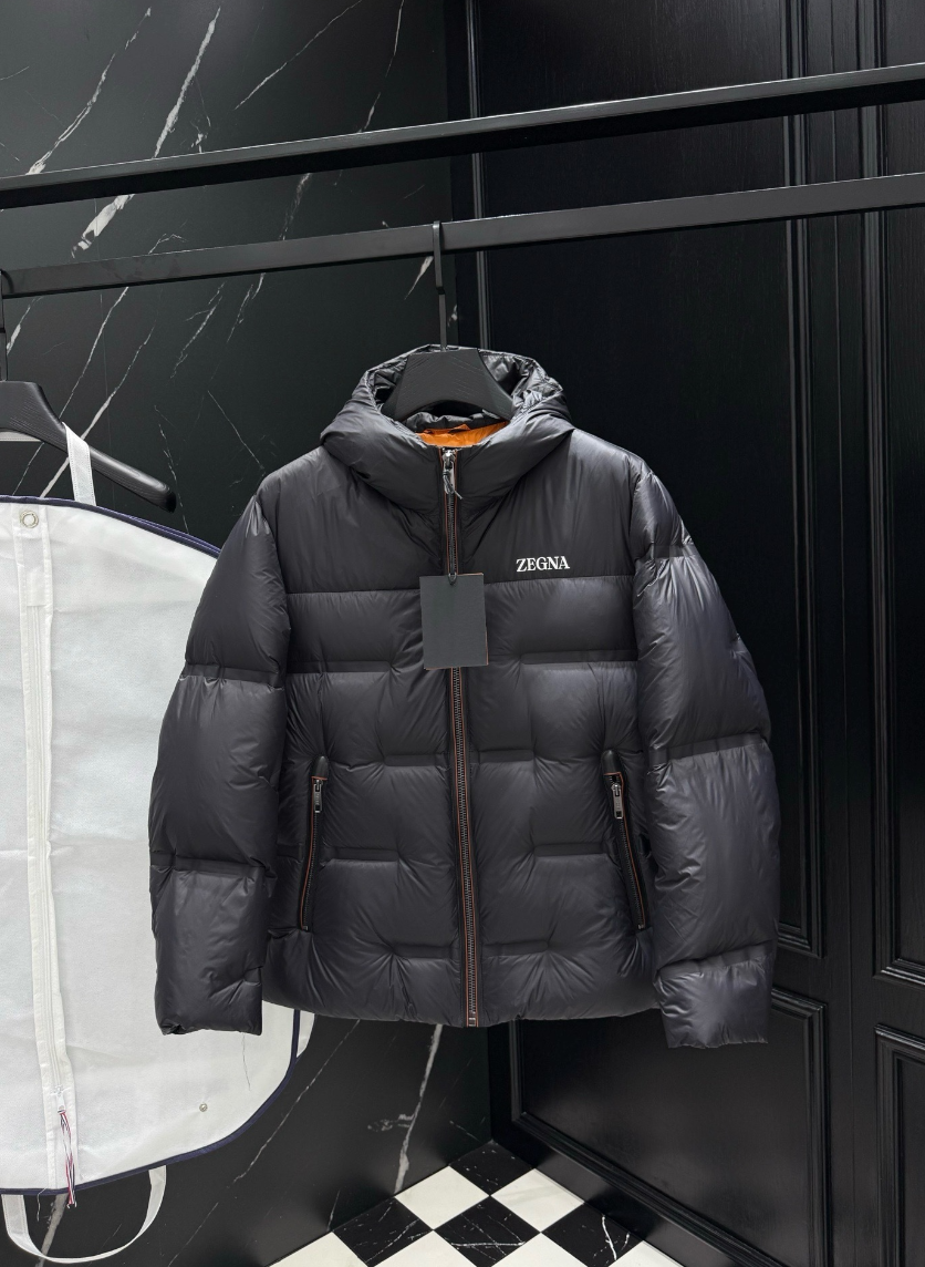 Listing photo for puffer-style jacket, find 1852