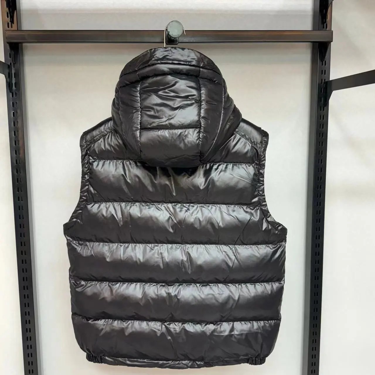 Moncler Gui Shiny Puffer Gilet Black — product photo 2