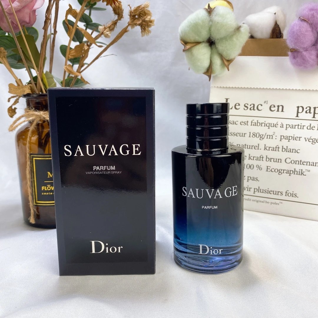 Dior Sauvage Eau de Parfum Fragrance Spray Black — product photo 2