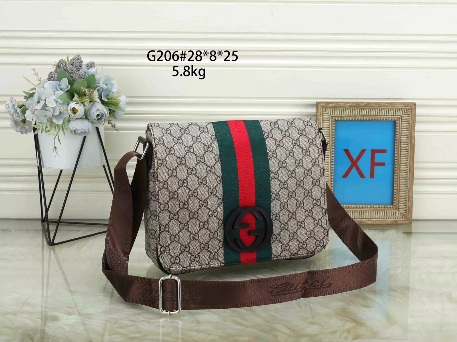 Gucci Interlocking G Messenger Bag Classic Canvas Crossbody Bag Multicolor — product photo 3