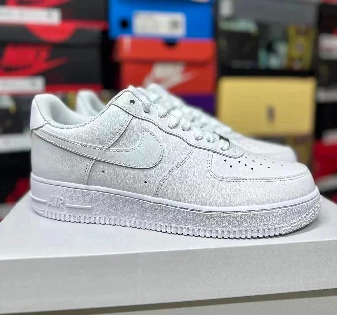 Nike Air Force 1 '07 Classic Leather Sneakers White — product photo 5